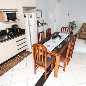 Amplo E Iluminado Apto Temporada Apartamento