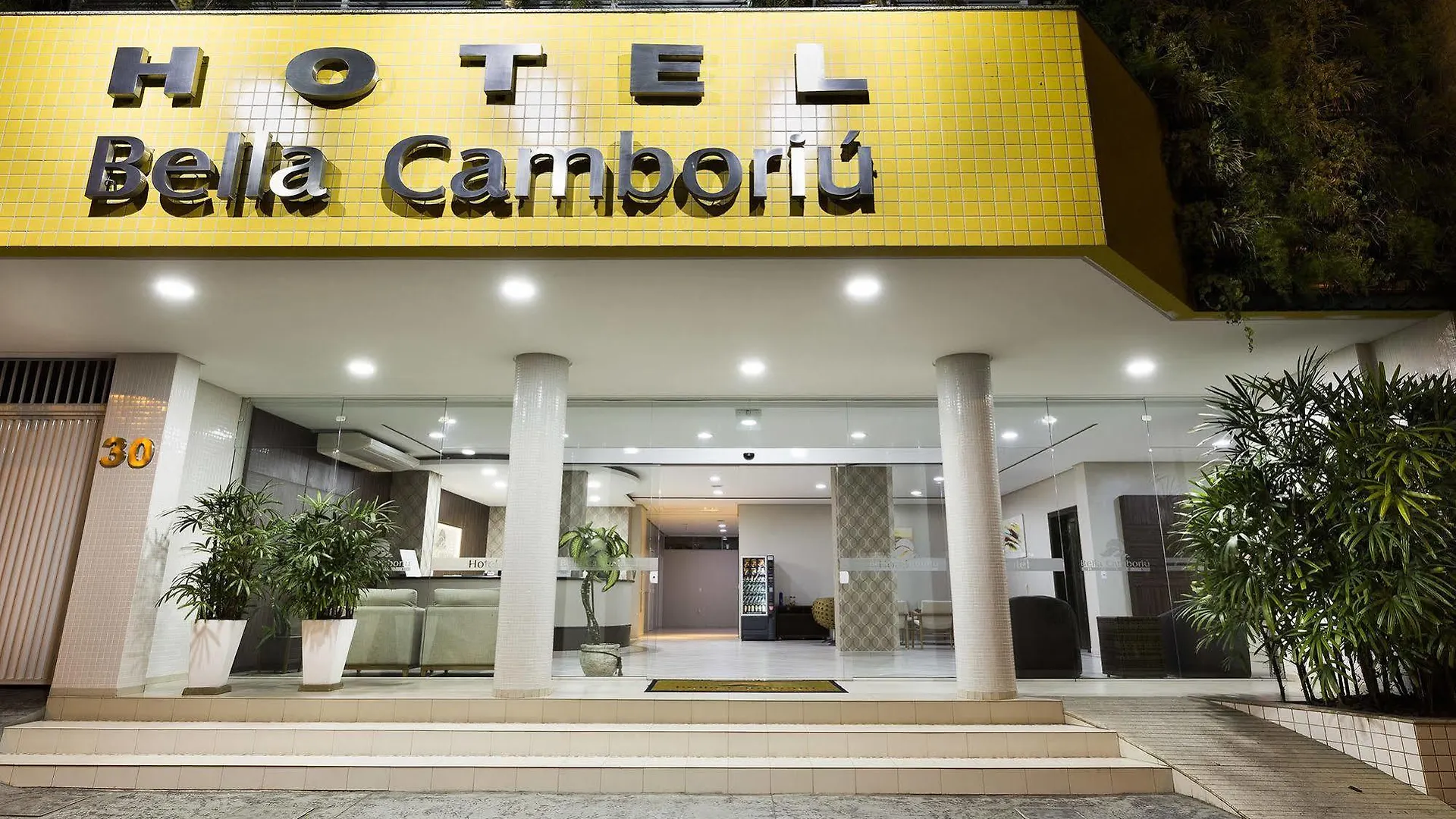 贝拉酒店 Balneário Camboriú 酒店
